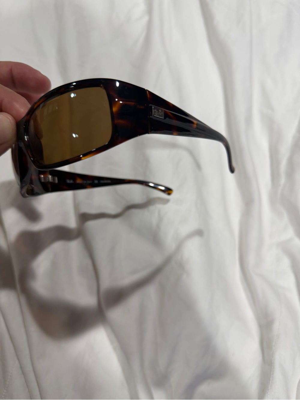 Ray-Ban Tortoiseshell Frame Sunglasses with Brown Lenses - Picture 8 of 8
